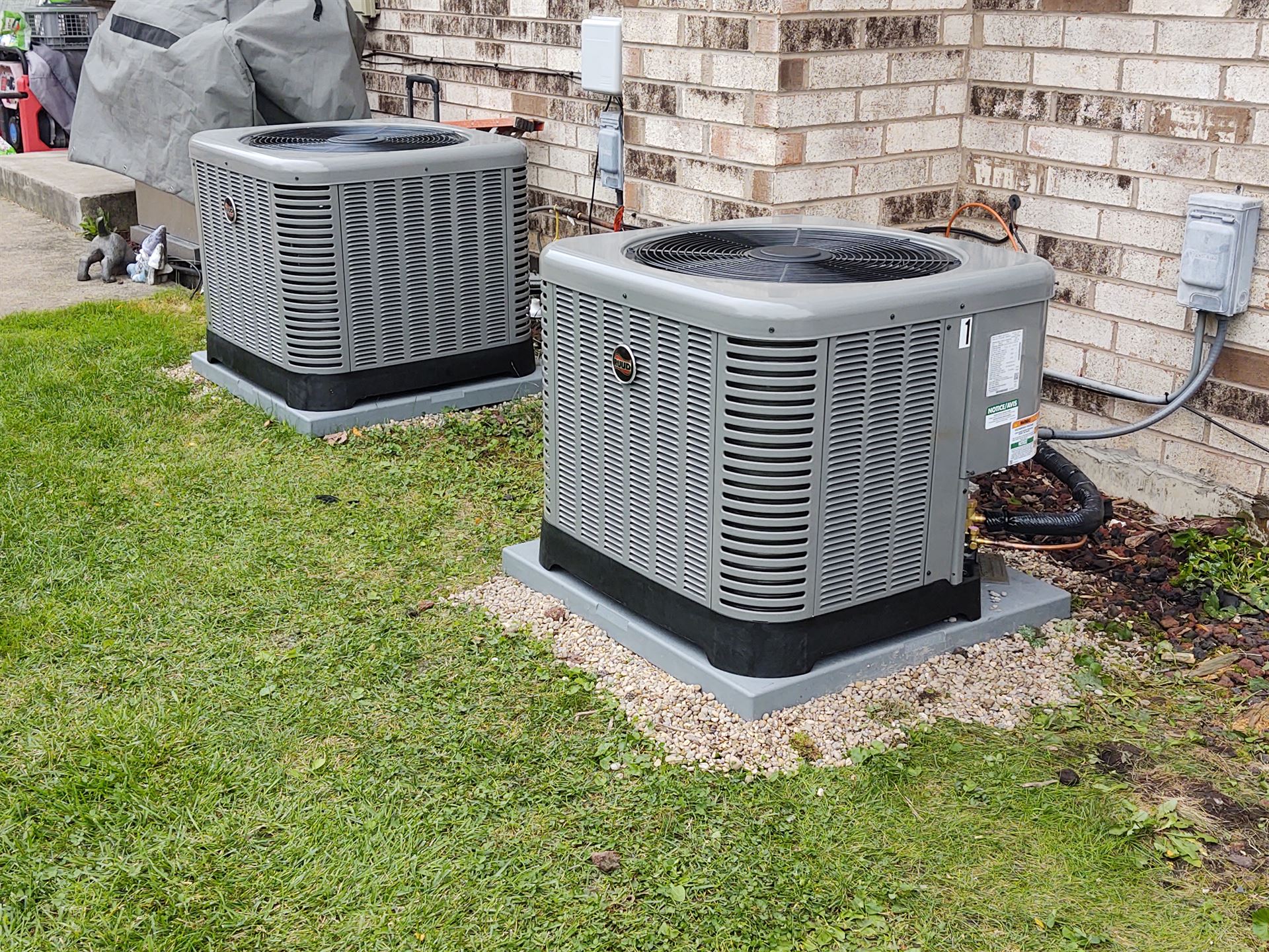 
<span>Midwest Comfort Heating & Cooling LLC</span>
